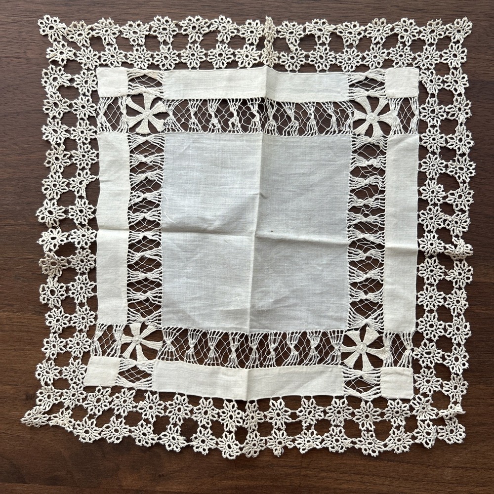 Antique Fine Linen Bridal Hanky 10x10 Handmade Bobbin Lace Border Openwork